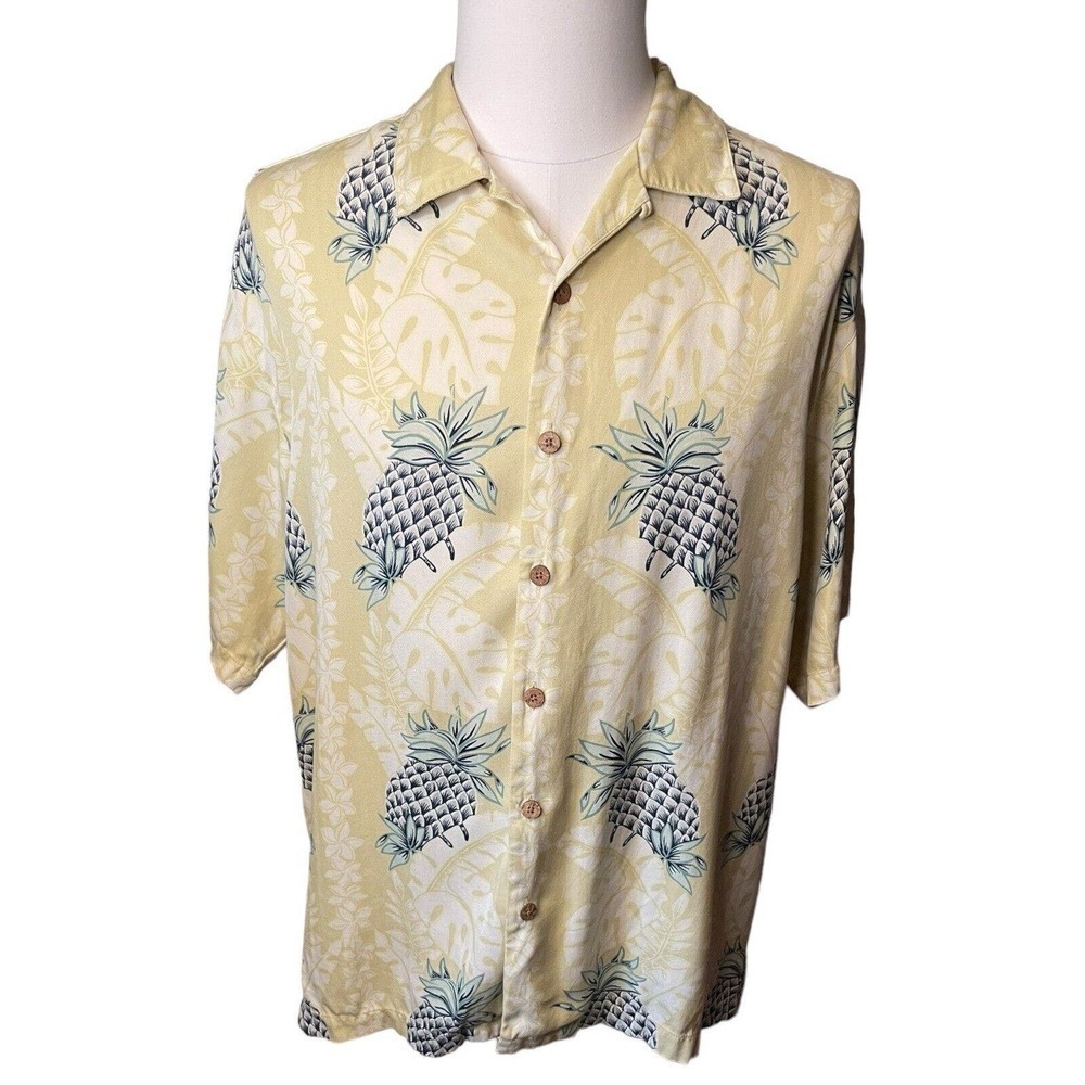 Tommy Bahama Silk Camp Shirt Men's Large Hawaiian Beach Resort Pineapple Yellow
